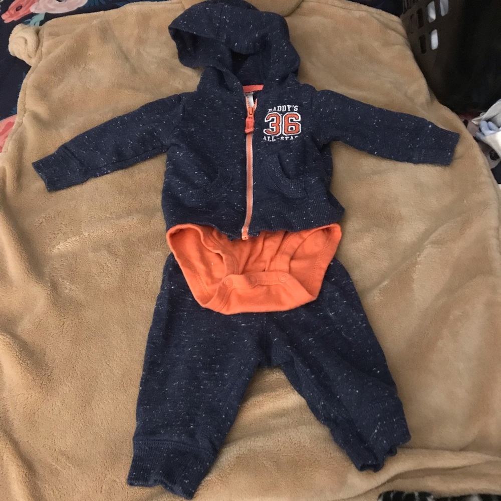 Carters baby boy full set 3M very cute and comfy.